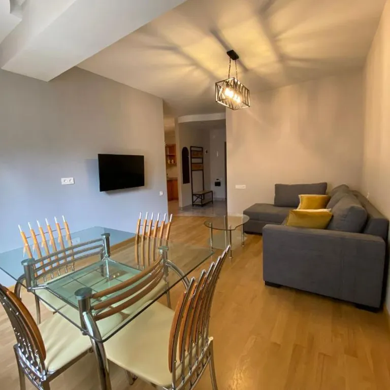 Northern Avenue Apartment