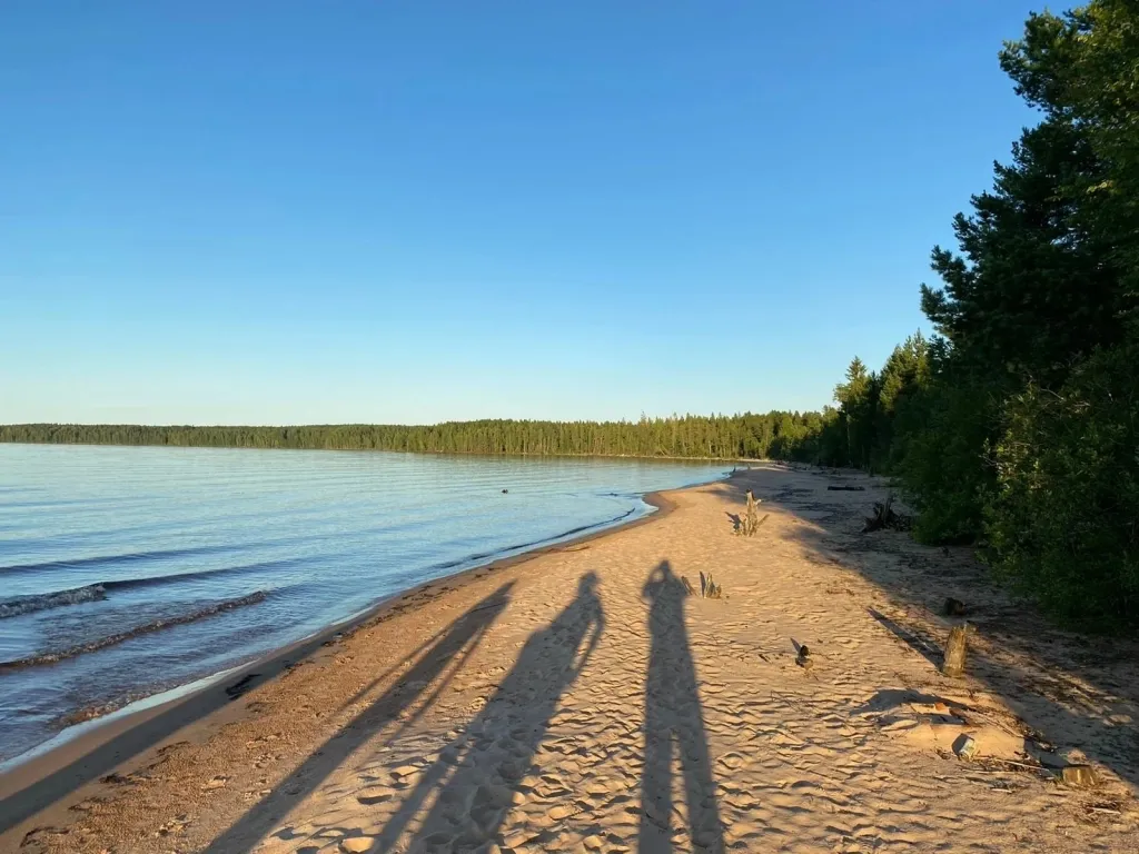 Дом на берегу озера