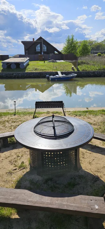 Дом, баня, чан, рядом с морем п.Волчанец кп.Венеция Приморский край