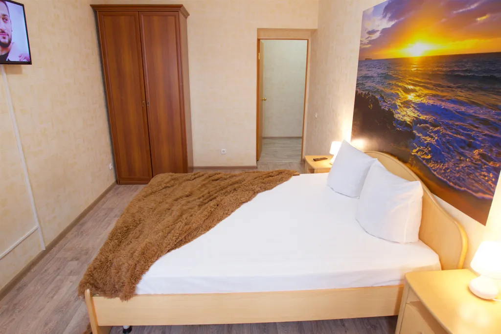 Квартира Двухкомнатная квартира для 6 гостей у ТРЦ Планета — Красноярск