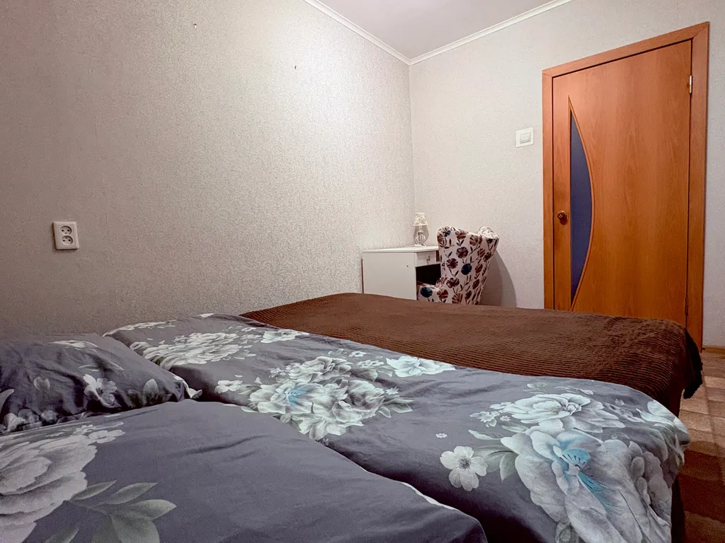 Квартира Уютная двухкомнатная квартира на бульваре — Волгоград