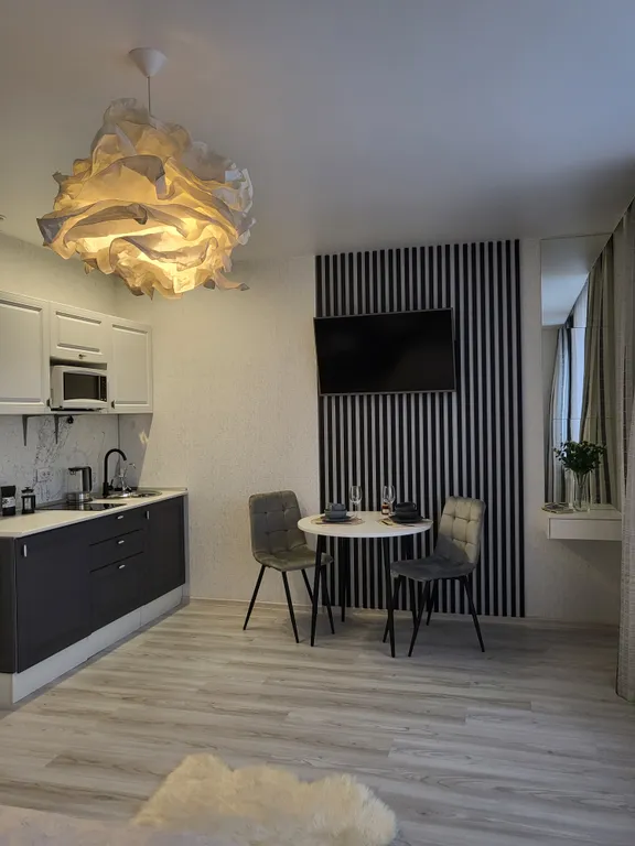 Light studio светлая, стильная студия с видом на лес и закат