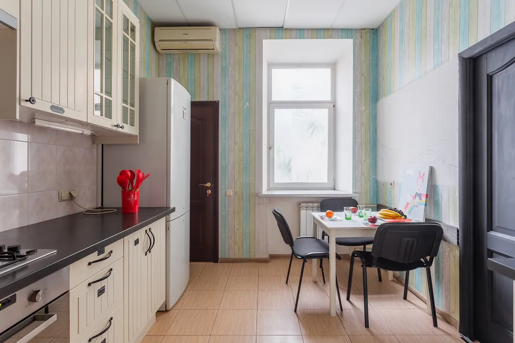 Светлая и просторная комната в престижном Басманном районе