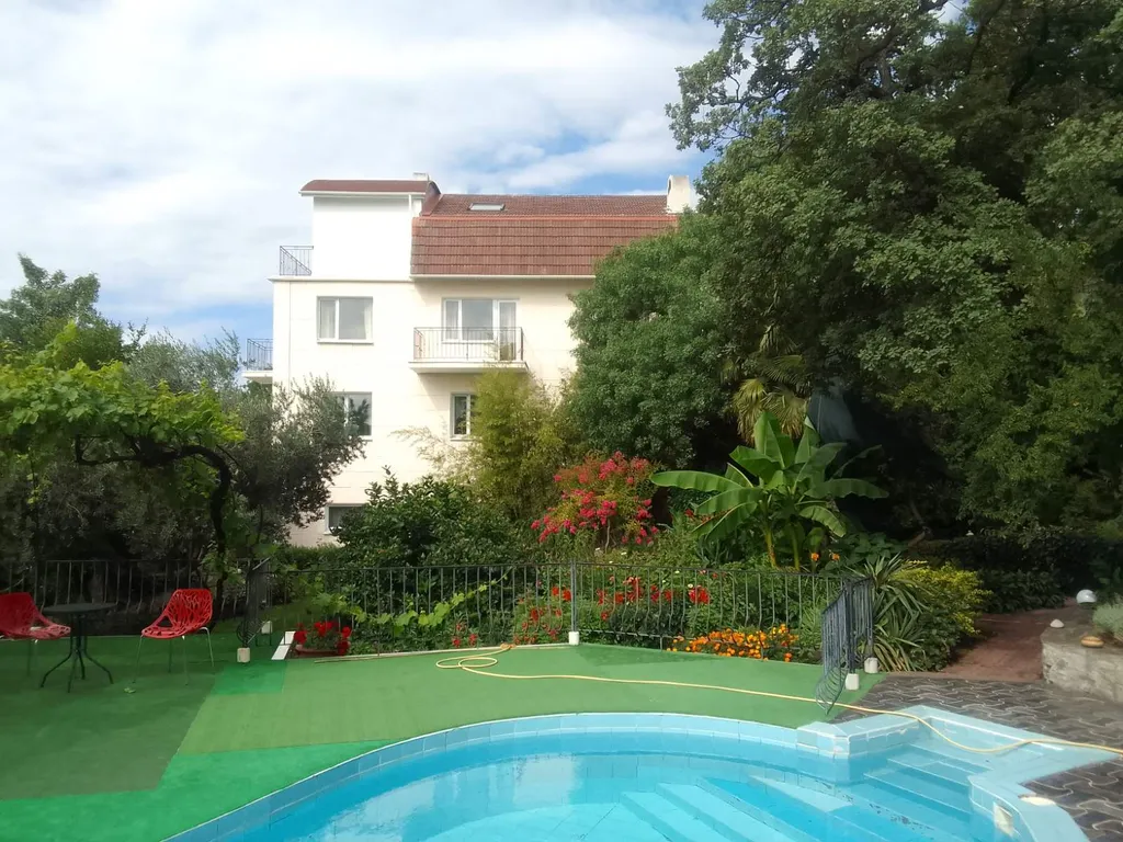 5-комнатный Дом