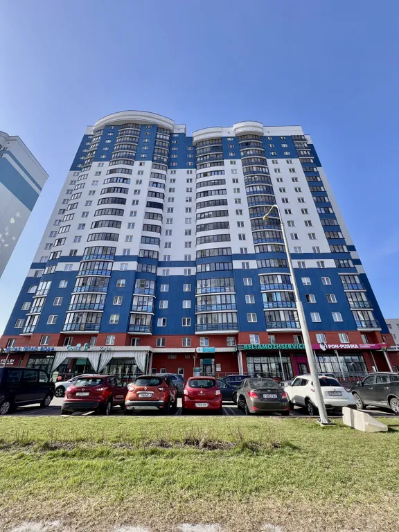 Двухкомнатная квартира в центре с 2 лоджиями