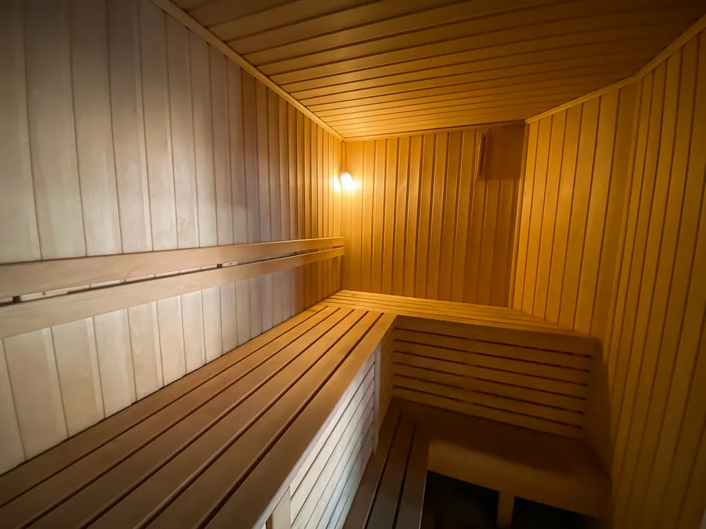 Частный дом с видом на море возле Ялты