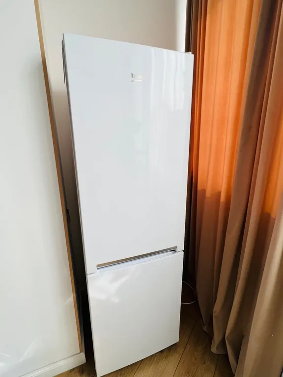 Шикарный вип с дизайнерским ремонтом в центре Алматы