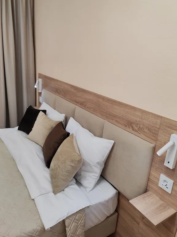 Современная квартира - студия с видом на новый мост