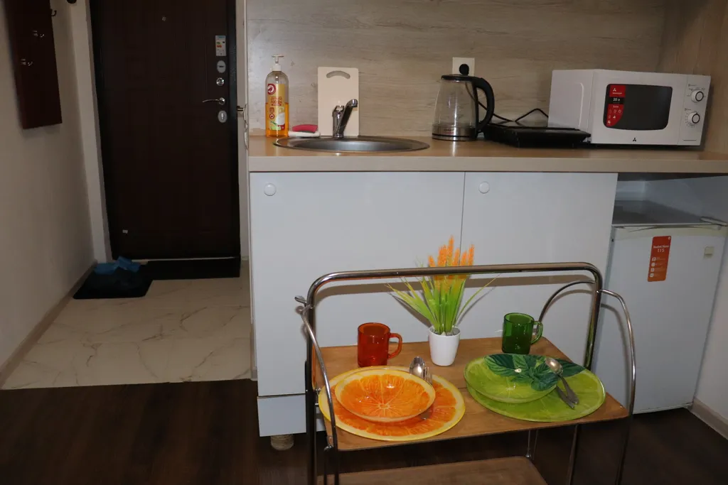 Небольшая студия с двуспальным диваном у станции МЦД4 Железнодорожная