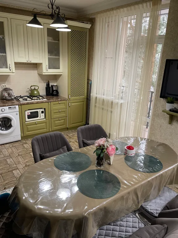 Двухуровневый апартамент с видом на горы