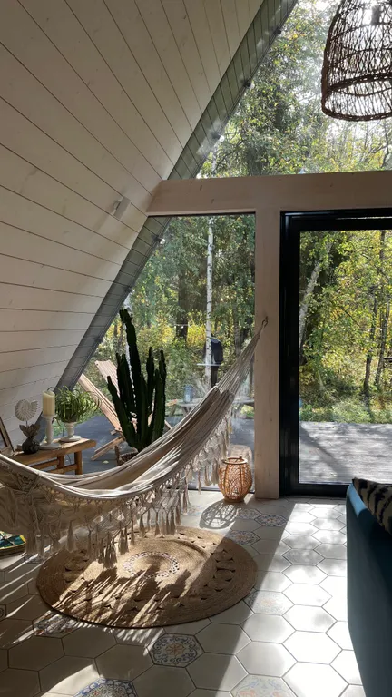 Эстетичная афрейм дача в получасе от Москвы