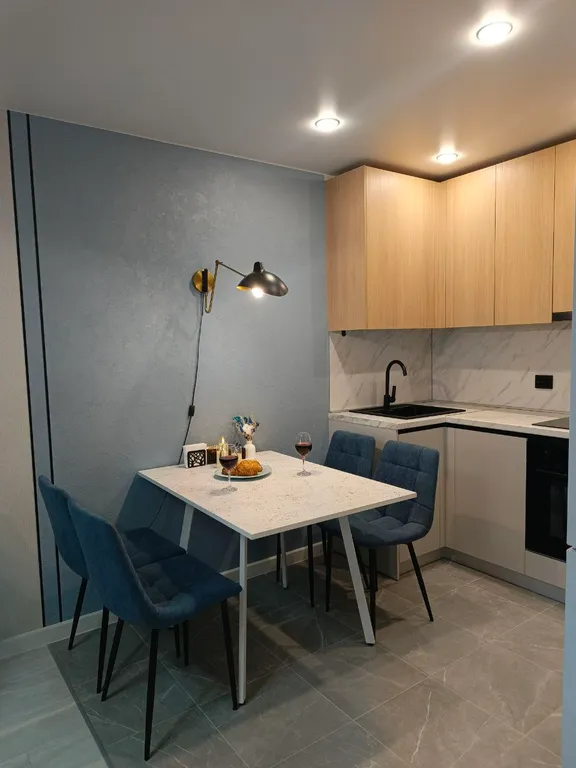 Уютная евродвухкомнатная квартира с дизайнерским ремонтом