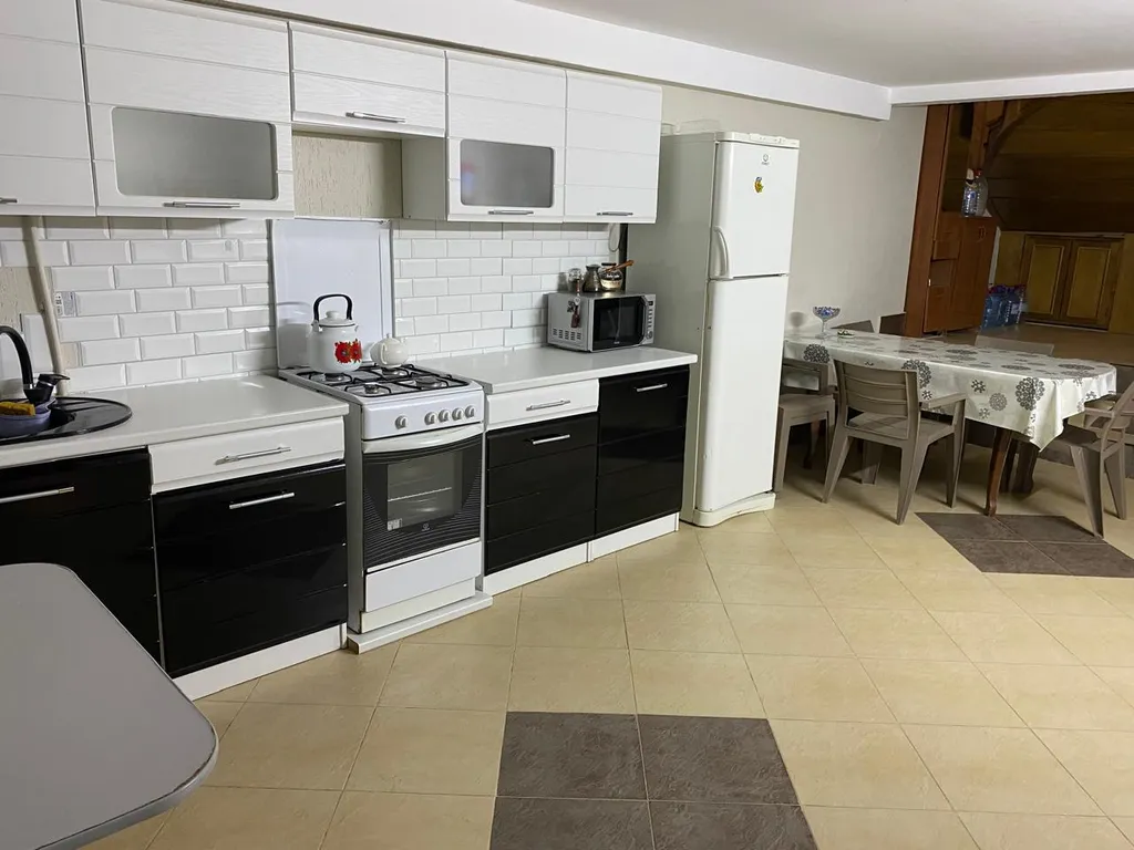 Уютный дом, спокойный район, супермаркет рядом