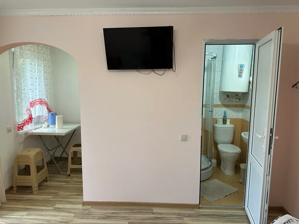 Половина дома недалеко от моря