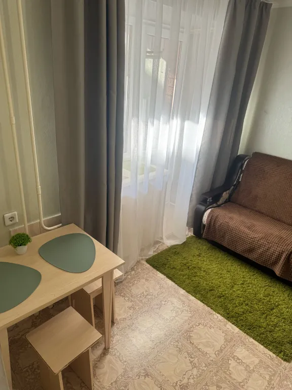 Однокомнатная квартира с панорамным окном, Докучаево