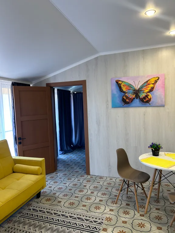 Апартамент 6