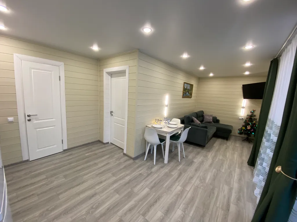 Уютный дом в черте города