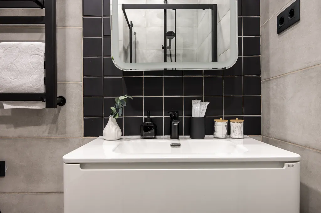 Просторная стильная квартира с видом на горы