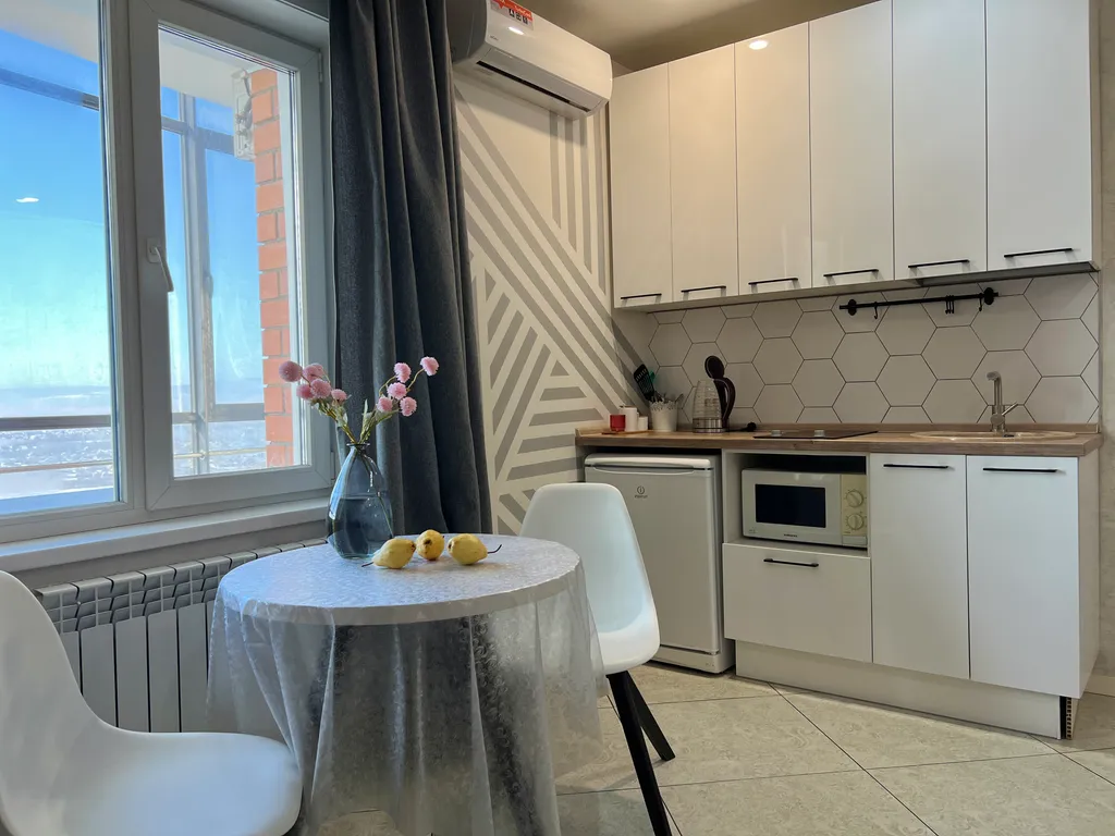 Студия с панорамным видом на реку. Не берем оплату за финальную уборку