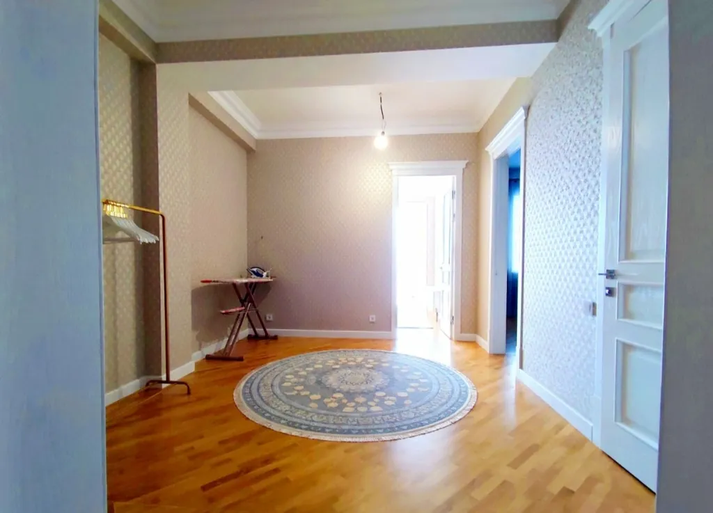 Уютная, светлая, новая квартира с панорамными окнами