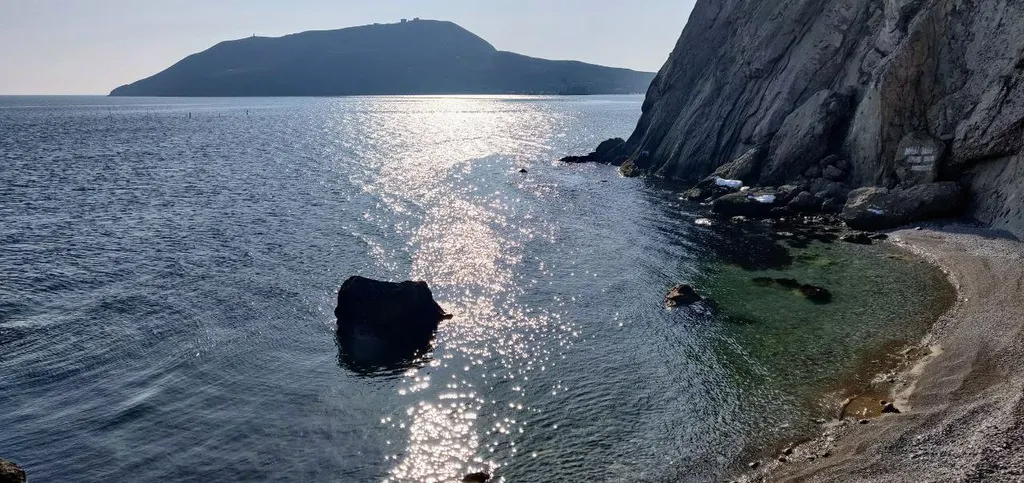 Апартаменты у моря с большой террасой, панорамным видом на море и горы