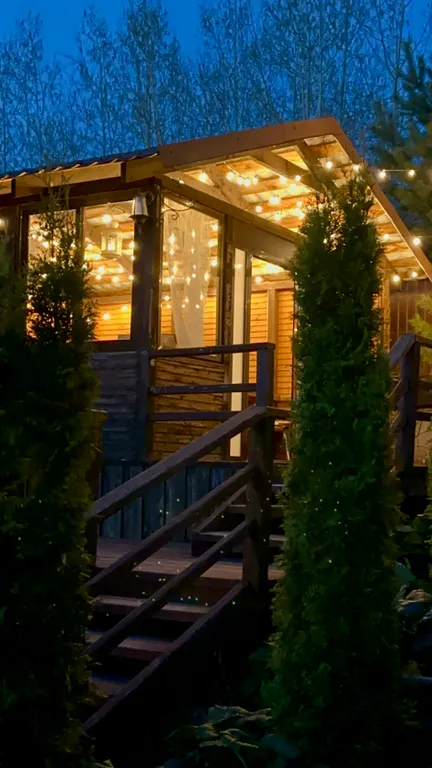 Домик в Горном Алтае с видом на горы