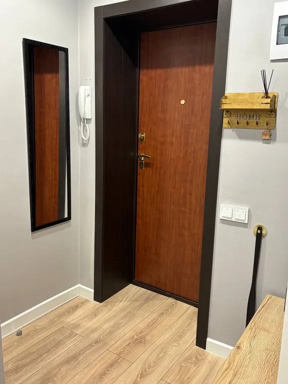 Квартира у метро со свежим ремонтом и новой мебелью