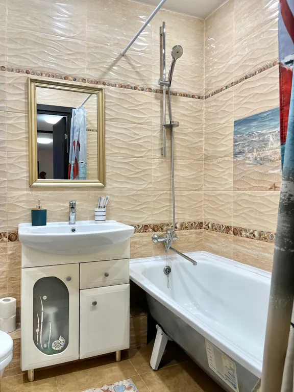 Квартира Уютная, просторная, светлая однокомнатная квартира — Красноярск