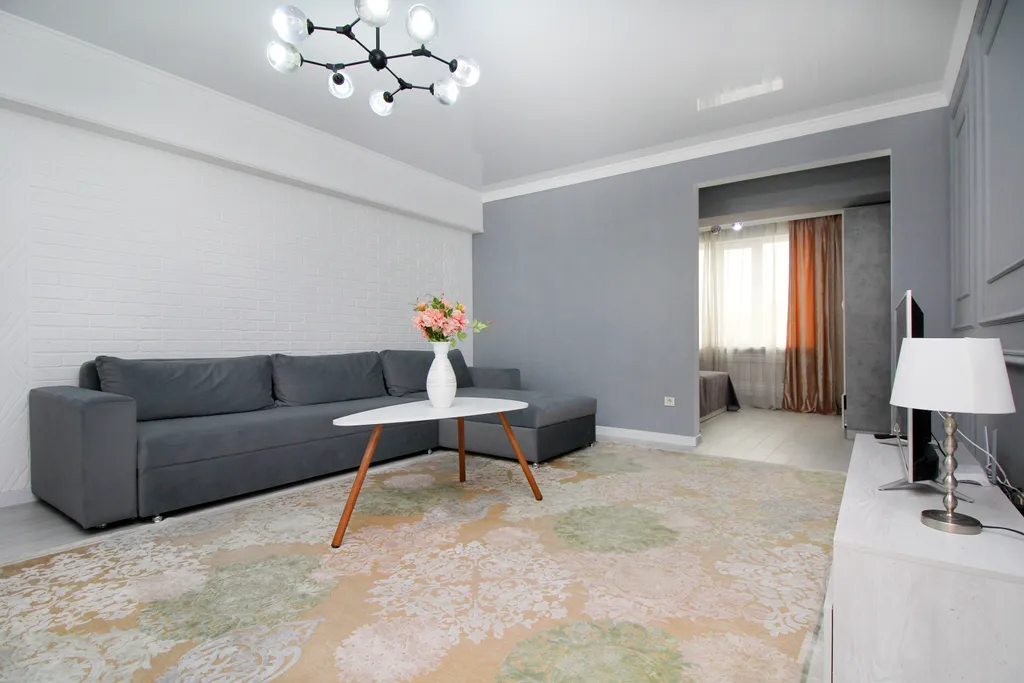 Квартира Просторный апартамент в Молодежном — Алматы