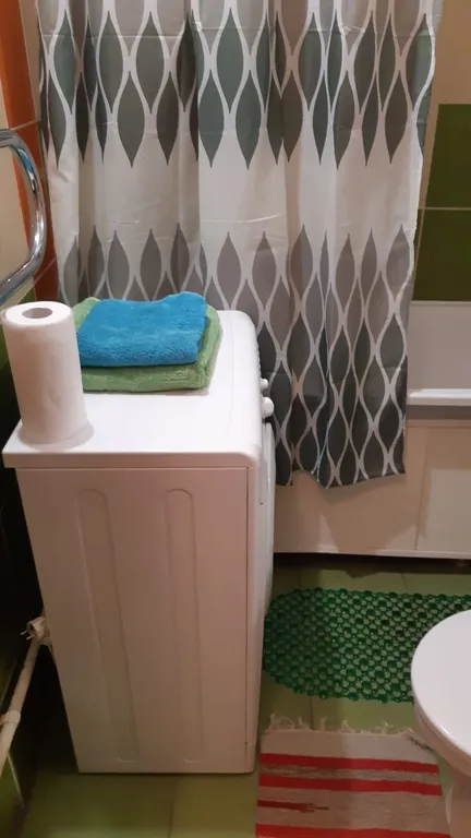 Апартамент возле Ворошиловского торгового центра