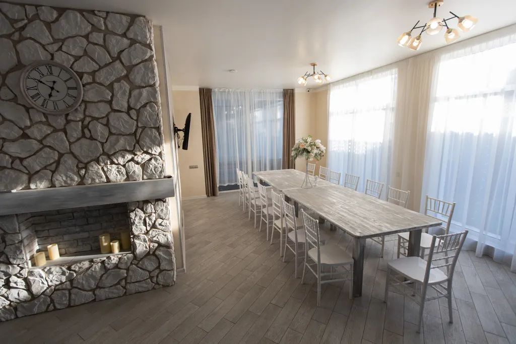 8-комнатный Дом