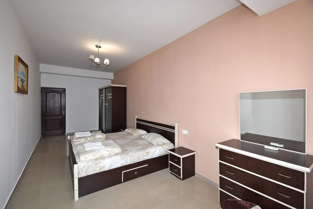 4-комнатная Квартира