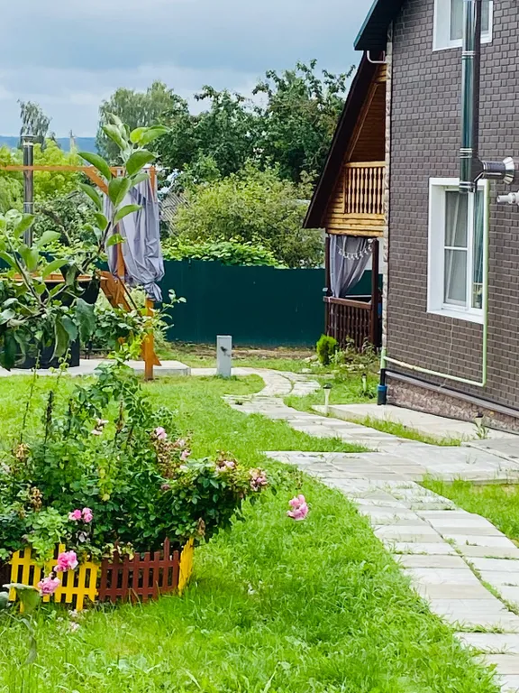 Уютный загородный коттедж с баней