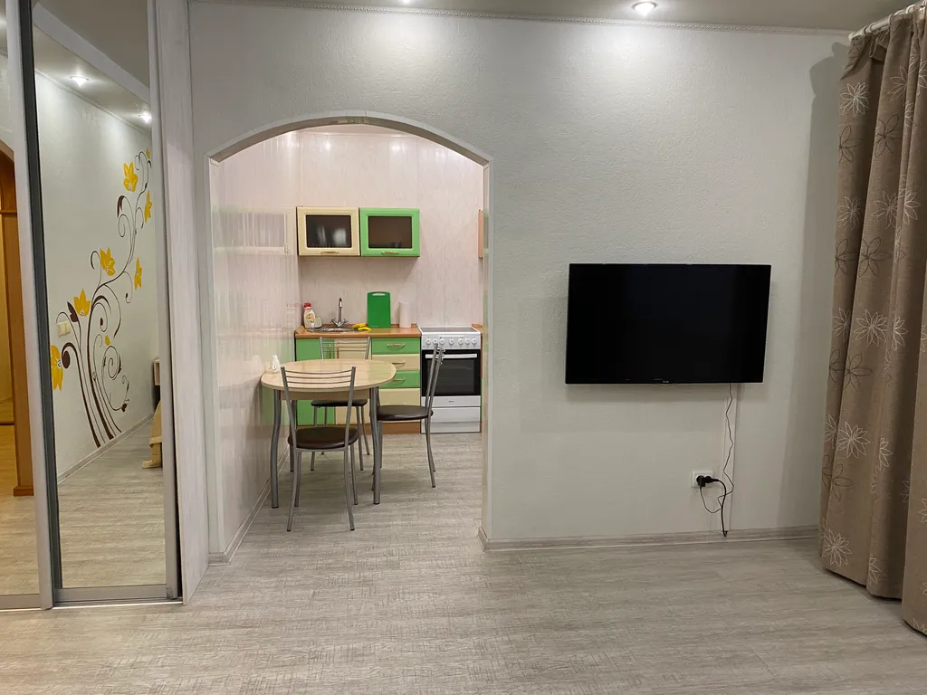 Квартира Квартира 1 комн в центре Взлетки — Красноярск