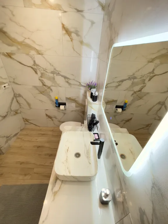 Дом с бассейном