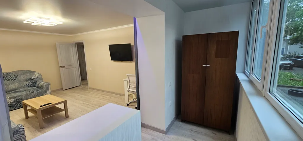 Двухкомнатная квартира в тихом дворе с новым ремонтом и техникой