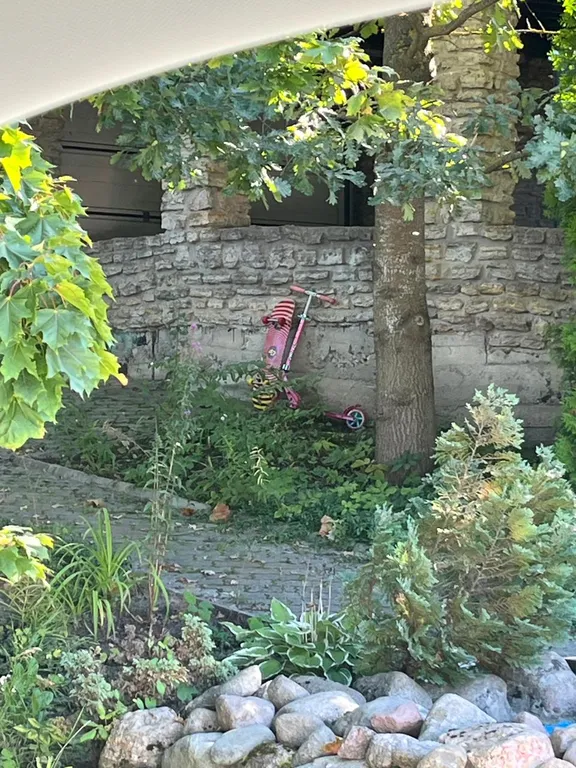 Коттедж на берегу Невы с lounge в гараже