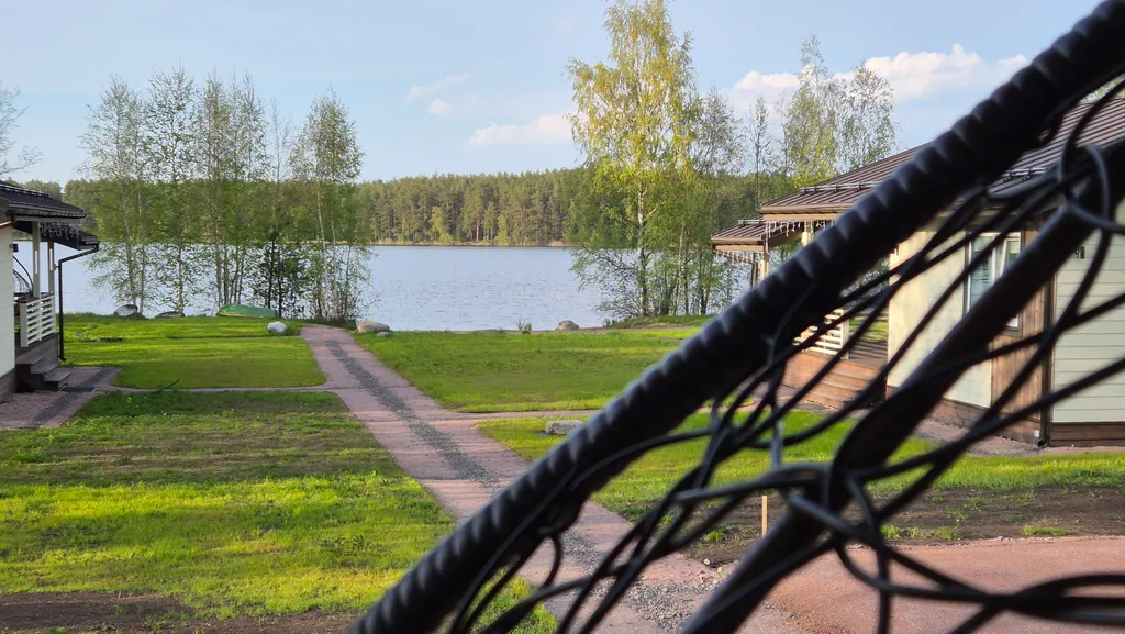 Коттедж Уютнейший дом с роскошным видом на озеро и пляжем.Карелия совсем рядом — Ларионово