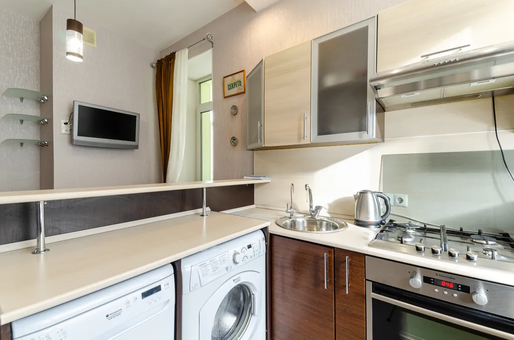 Квартира с высокими потолками, чуть в стороне от суеты/до центра 10мин