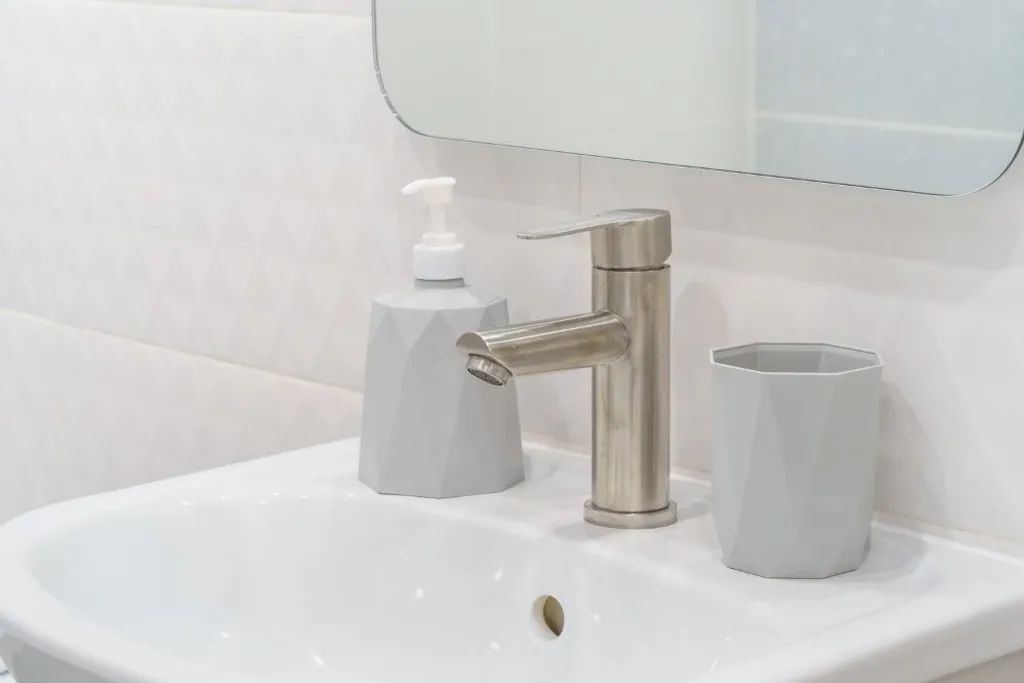 Good Night на Кандинского 7/2