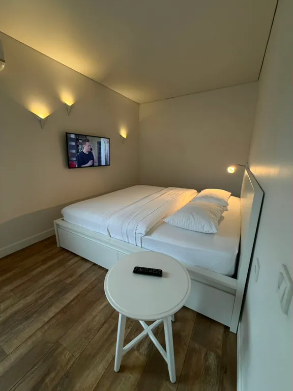 Уютная квартира в центре Ялты, ровное место, развитая инфрастуктура — аренда посуточно в Ялта