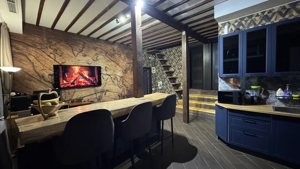 Коттедж Kрacивый дом c баcсeйнoм, баней с огромной террасой — Пластунка