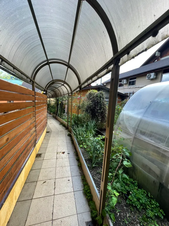 Коттедж в центре Красной Поляны с видом на горы