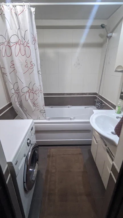 4-комнатная Квартира