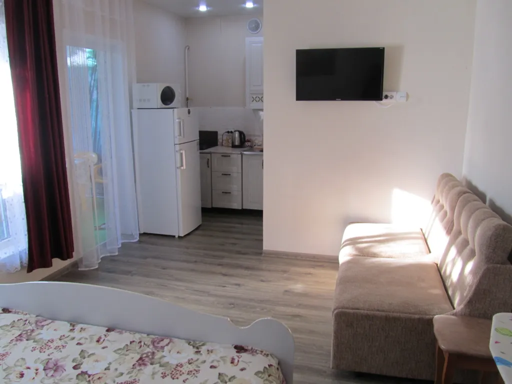 Квартира Квартира Уютная студия с собственной террасой для отдыха — Ейск