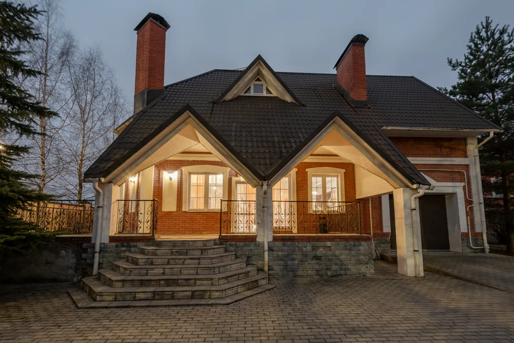 Дом с бассейном и сауной