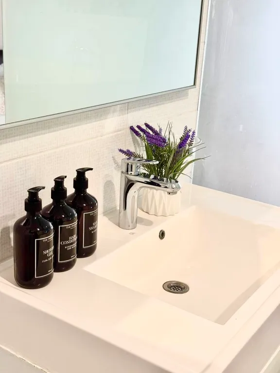 Просторная квартира с видом на море в центре города