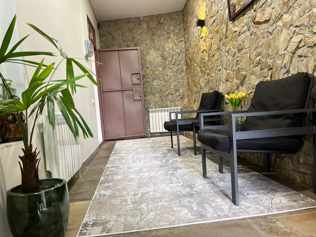 Квартира вдали от городской суеты, но рядом с курортным парком