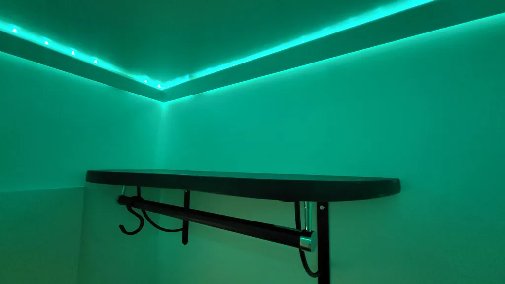 Одноместный изолированный уникальный номер в скандинавском стиле