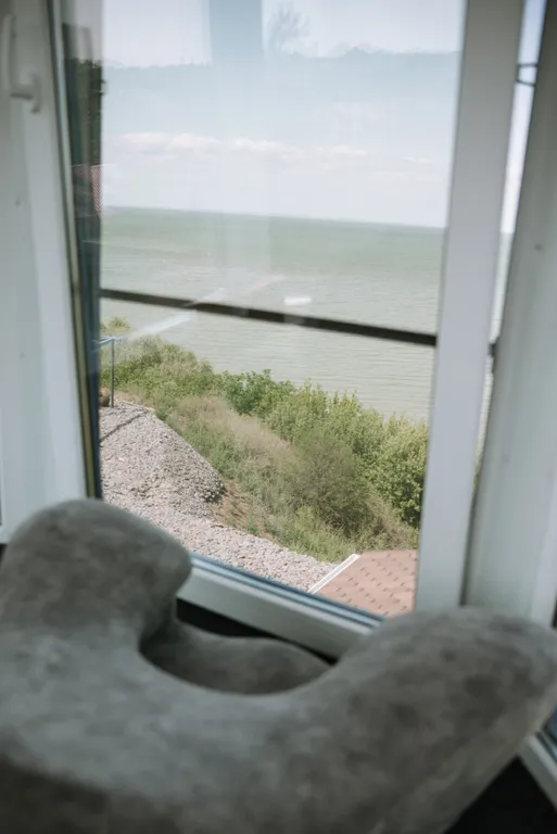 Дом на берегу моря с баней